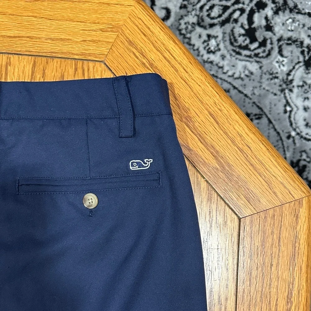 *VINEYARD VINES* Men’s Navy Flat Front Links Shorts Size 30